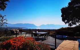 La Montagne Guest Lodge
